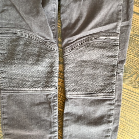Gap women’s grey skinny jeans - Picture 4 of 7